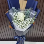 ช่อดอกกุหลาบดอกเดียว