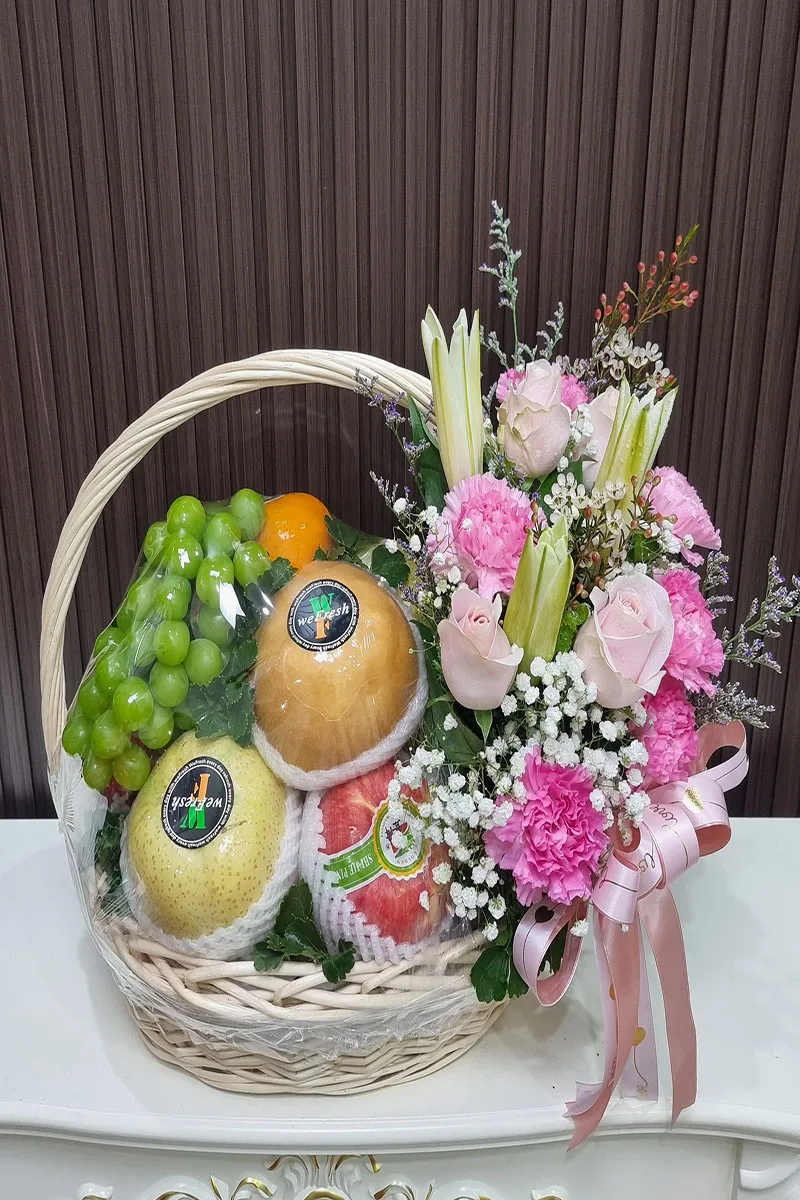 กระเช้าผลไม้ดอกไม้สด กระเช้าผลไม้ดอกไม้สด