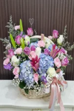 กระเช้าดอกไม้สีอ่อน พาสเทล