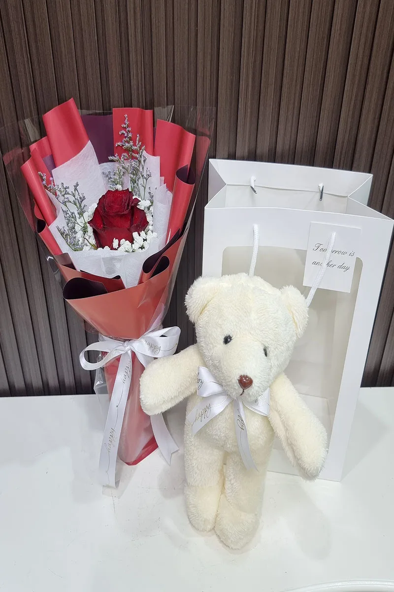 ช่อดอกกุหลาบ1ดอกกับตุ๊กตาหมี