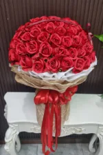 ช่อดอกไม้ประดิษฐ์ดอกกุหลาบแดง