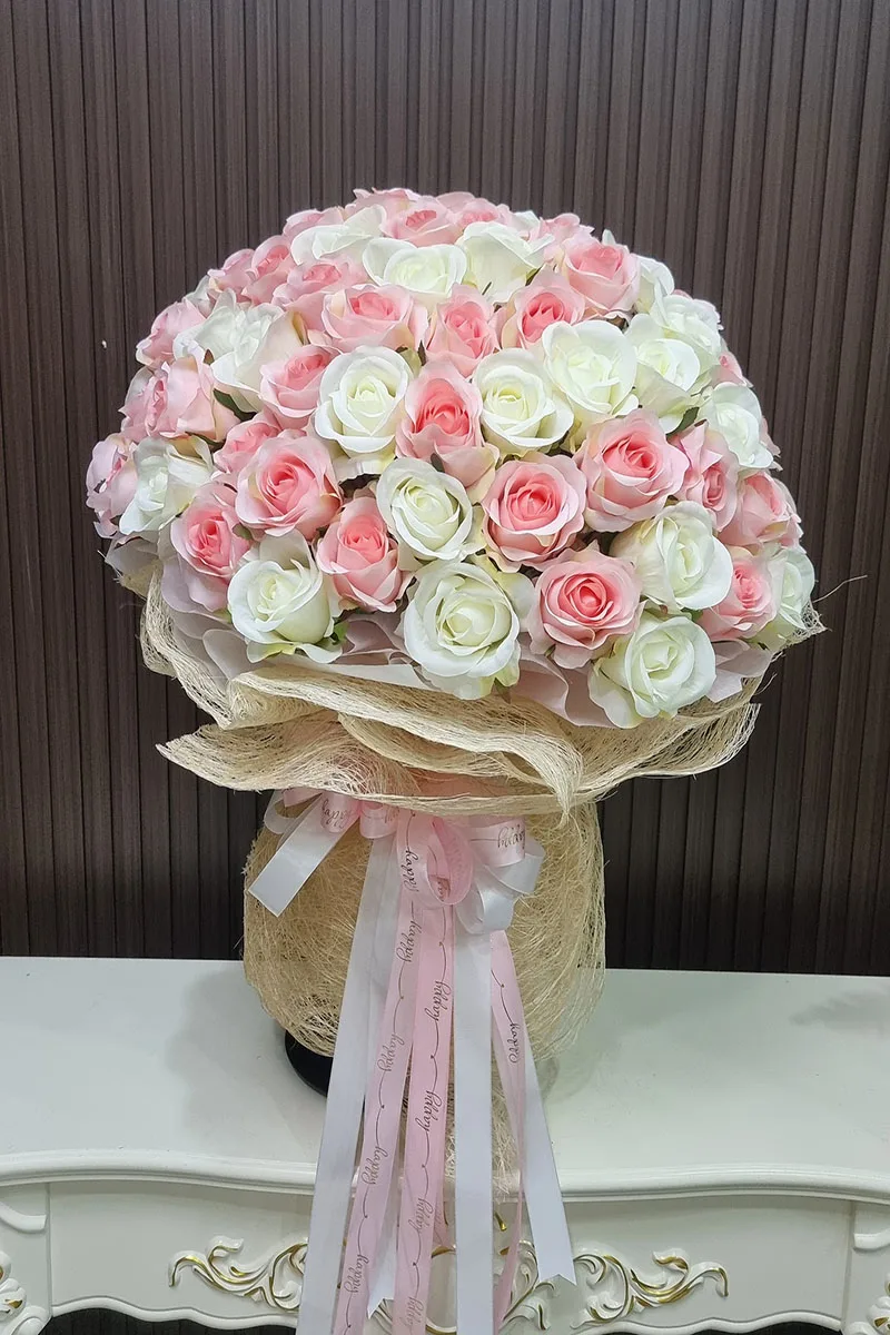 ช่อดอกกุหลาบประดิษฐ์