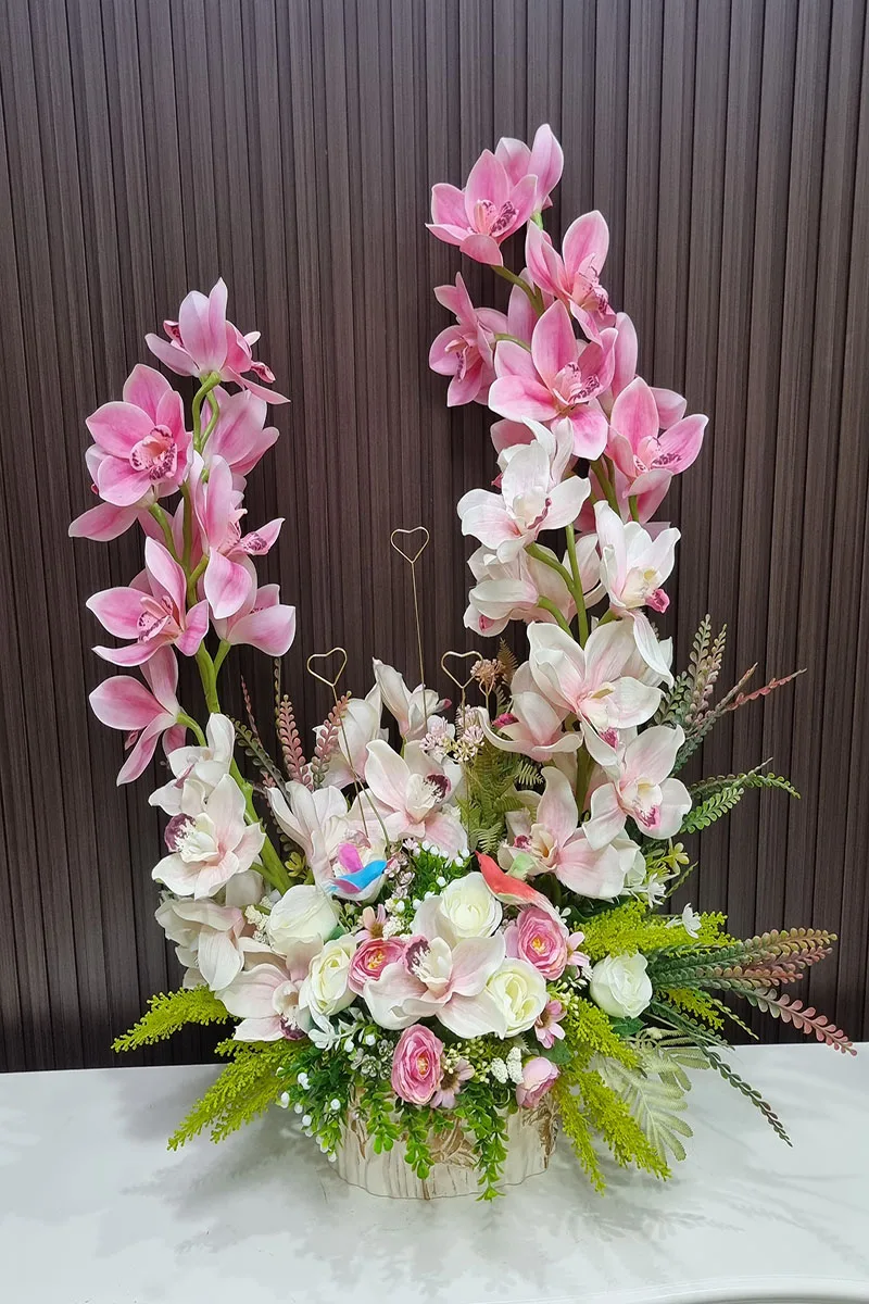 แจกันดอกไม้กล้วยไม้