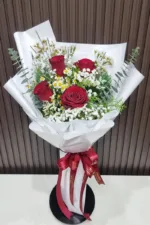 ช่อดอกกุหลาบแดง4ดอก