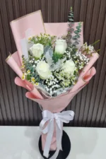 ช่อดอกกุหลาบขาว4ดอก