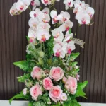 แจกันดอกกล้วยไม้ประดิษฐ์