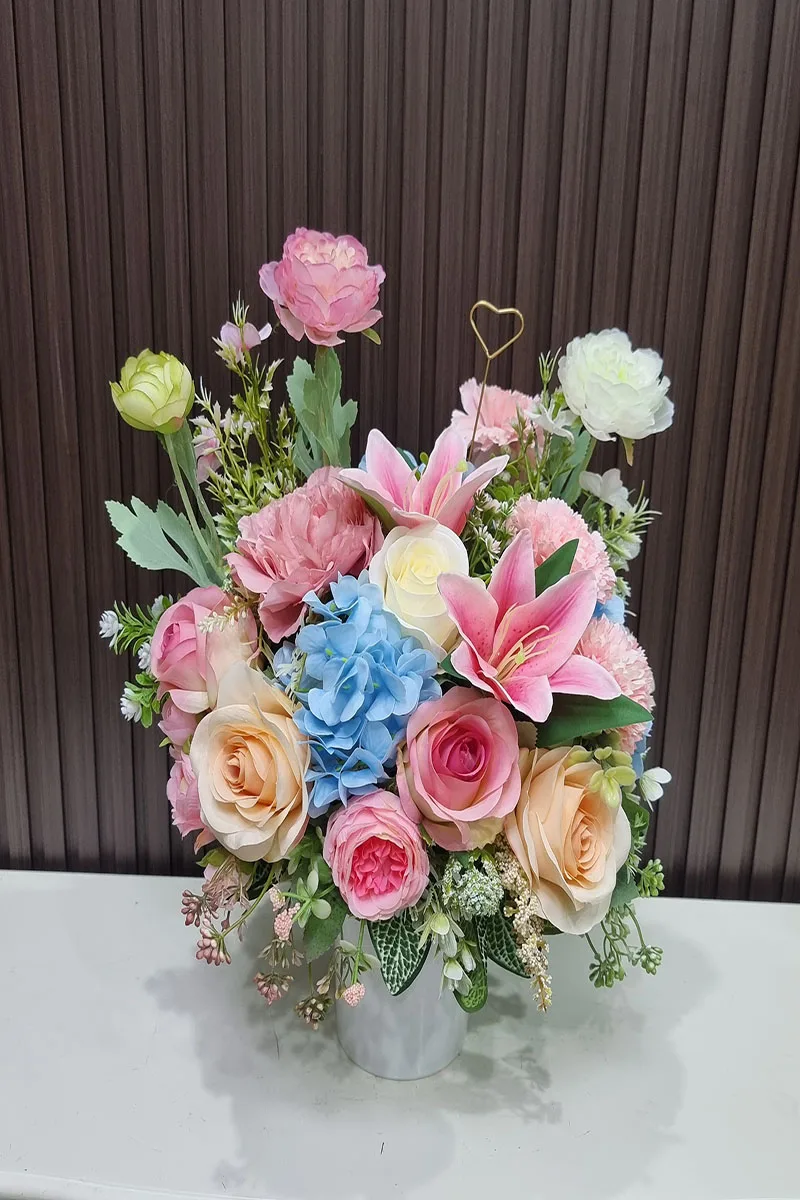 แจกันดอกไม้ประดิษฐ์สีชมพูฟ้า แจกันดอกไม้ประดิษฐ์สีชมพูฟ้า