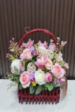 กระเช้าดอกไม้ประดิษฐ์