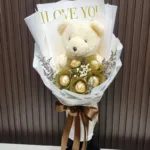 ช่อช็อคโกแล๊ตกับตุ๊กตา