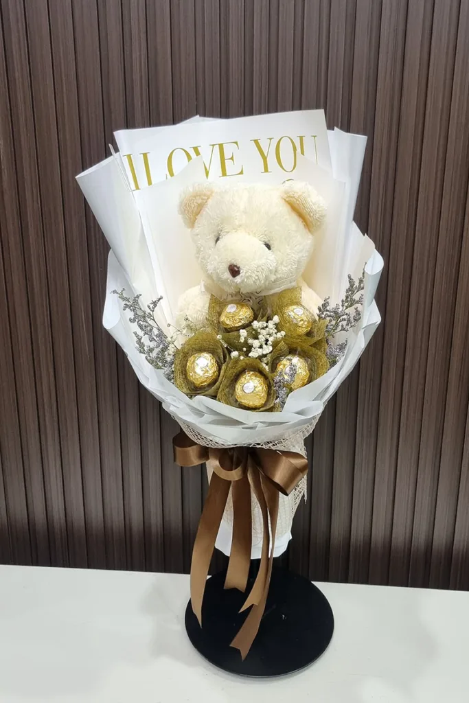 ช่อช็อคโกแล๊ตกับตุ๊กตา