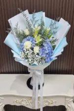 ช่อดอกไม้สีฟ้า