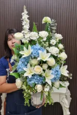 แจกันดอกไม้ประดิษฐ์