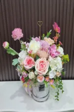 แจกันดอกไม้ประดิษฐ์