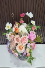 แจกันดอกไม้ประดิษฐ์