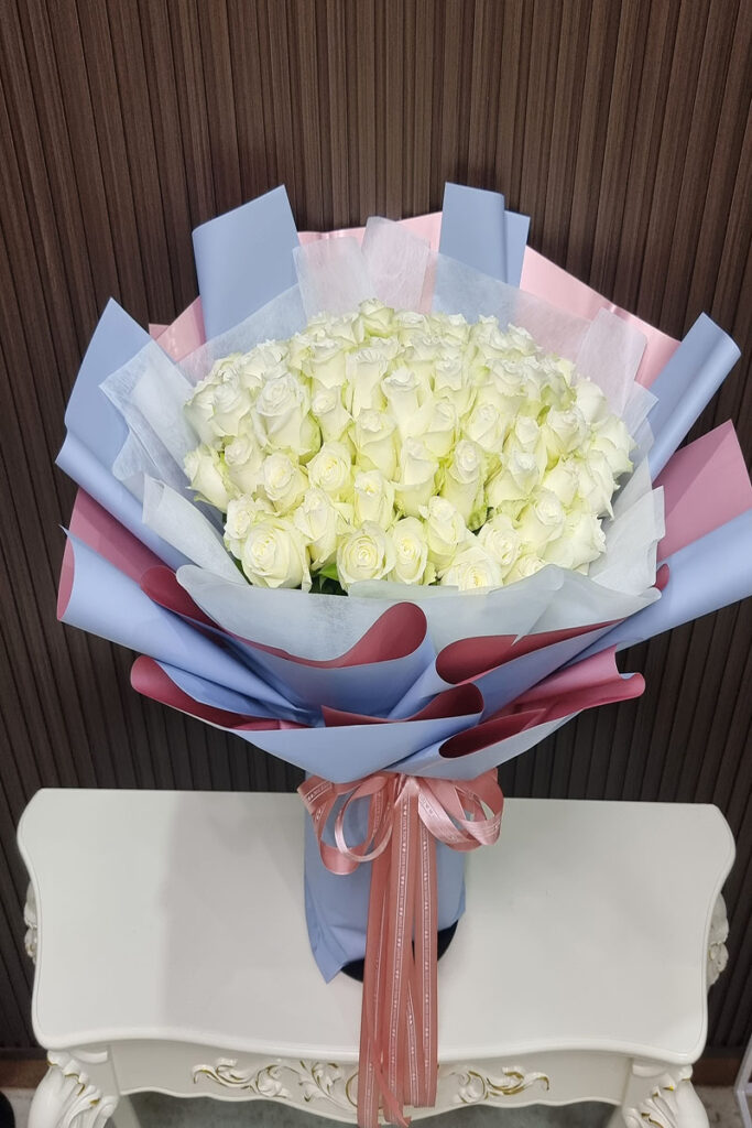 ช่อดอกกุหลาบขาว50ดอก