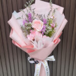 ดอกไม้ปลอม