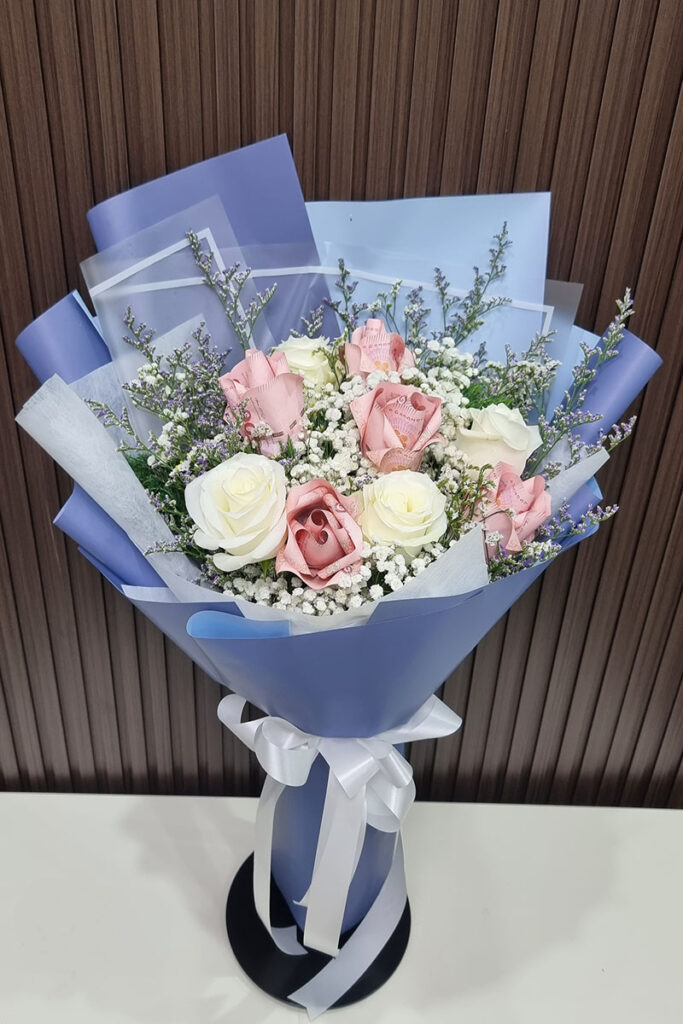 แบงค์ร้อยจัดช่อ