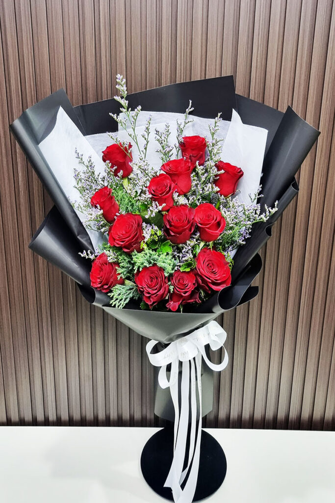 ดอกกุหลาบแดง13ดอก