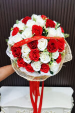 ดอกไม้ปลอม