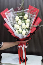 ดอกกุหลาบขาว