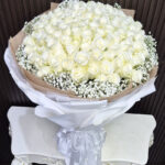 ช่อดอกกุหลาบขาว