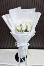 ดอกกุหลาบขาว6ดอก