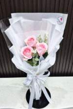 ดอกไม้ปลอม