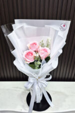 ดอกไม้ปลอม