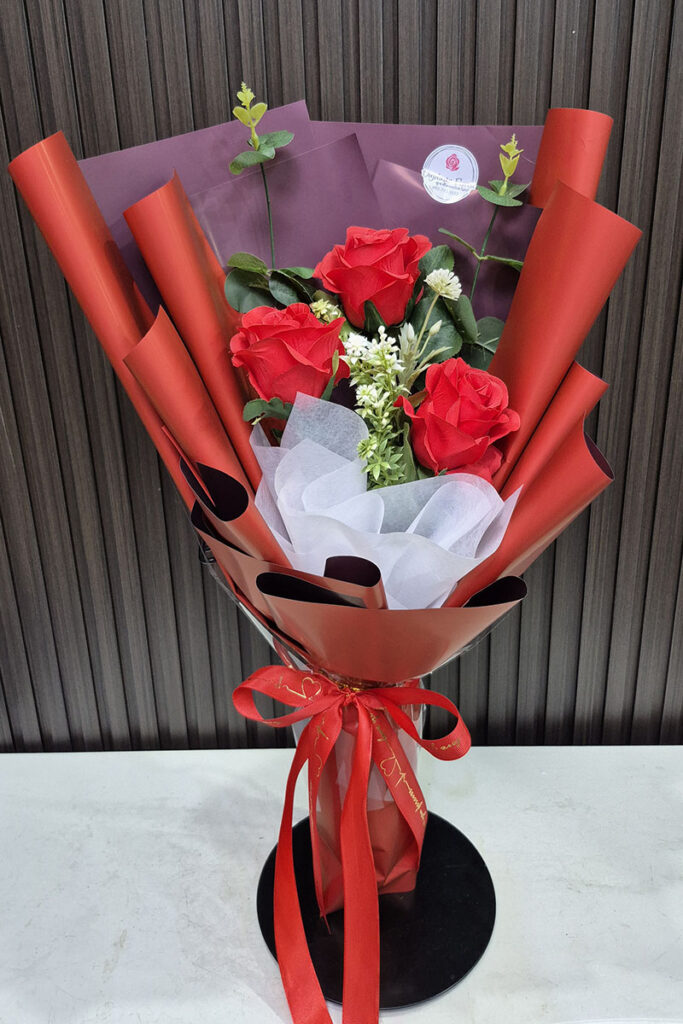 ดอกไม้ปลอม3ดอก