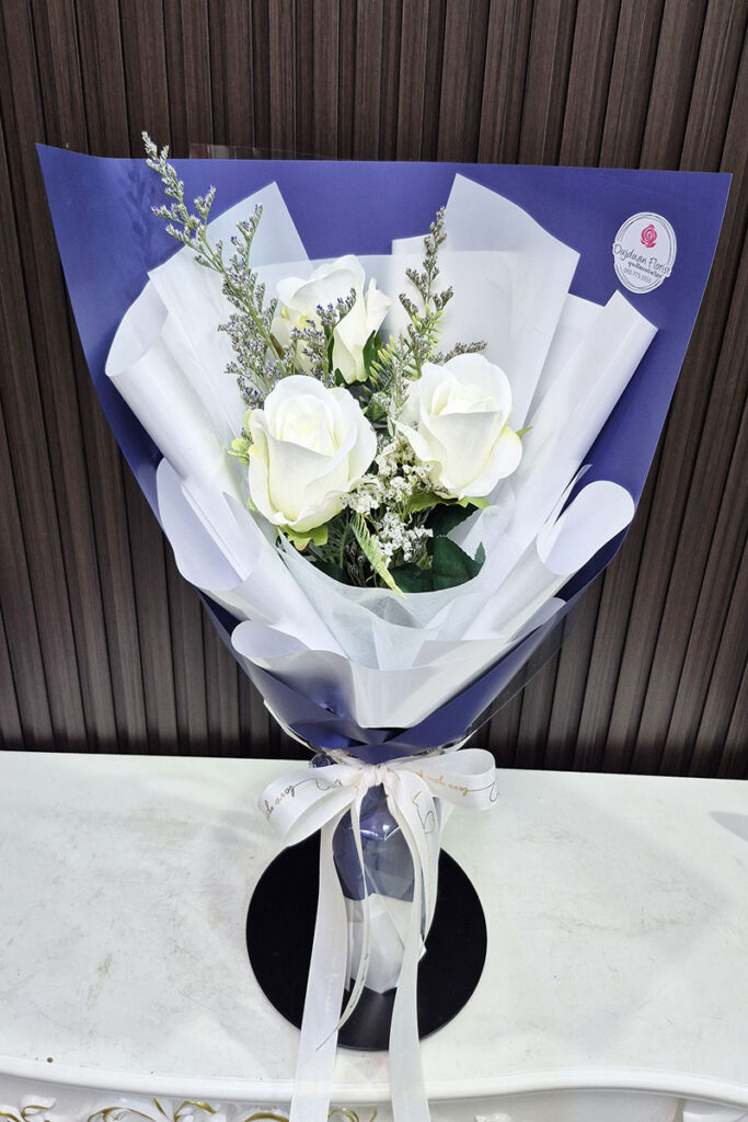 ช่อดอกไม้ปลอม