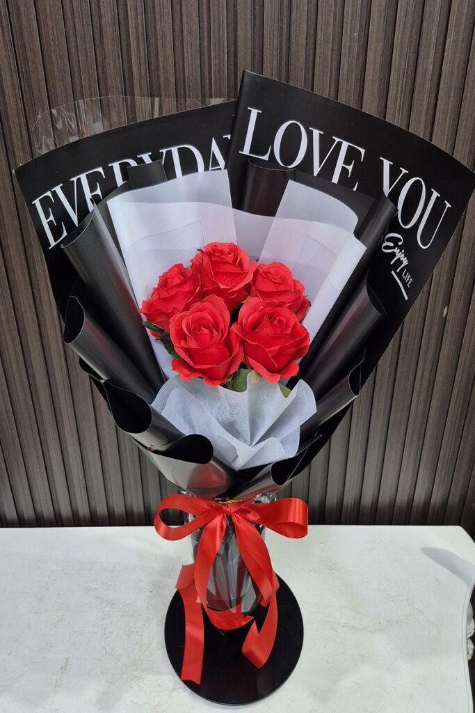 ดอกไม้ปลอม