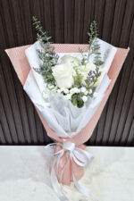 ดอกกุหลาบขาว3ดอก