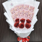 แบงค์ร้อยจัดช่อ