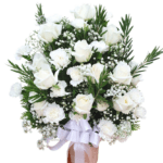 แจกันดอกไม้สดโทนสีขาว