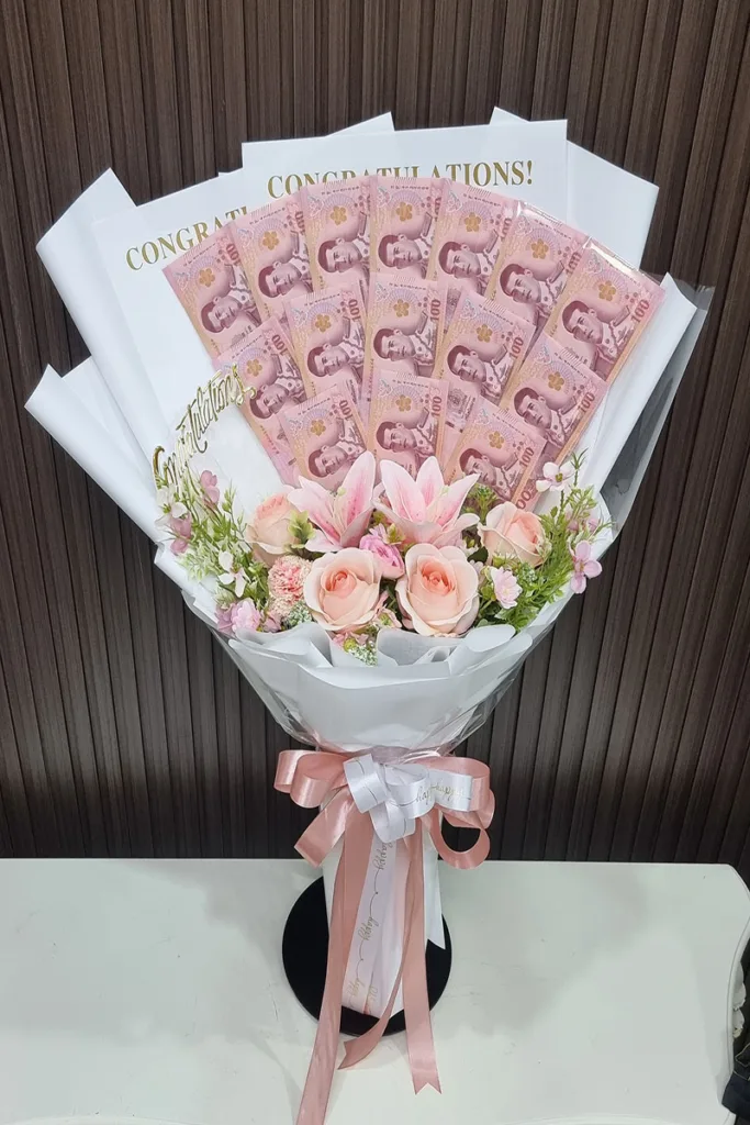 ช่อเรียงแบงค์ร้อยดอกไม้ประดิษฐ์