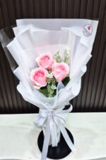 ดอกไม้ปลอม