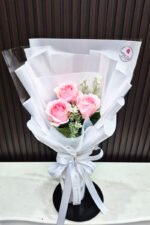 ดอกไม้ปลอม