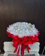 ช่อเจ้าหญิงสีแดงสด 50 ใบ มุมตรง